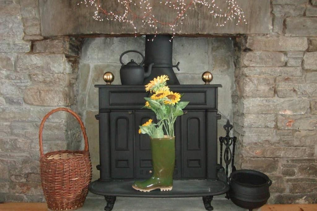 Red Stonecutters Cottage, Doolin Carrowauff Экстерьер фото